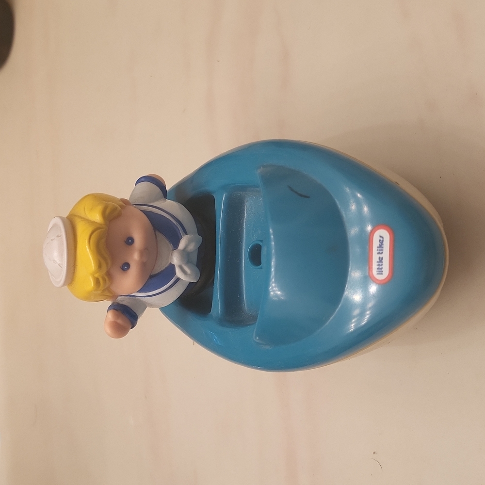 Little tikes vintage 1980s boat w removable man super cute no flaws